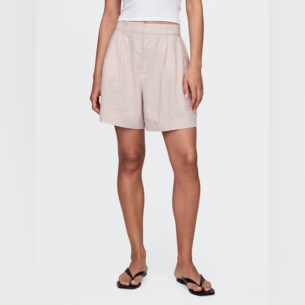 GAP Women's High Rise Pleated Linen Shorts - Size 0 - Excellent Condition!